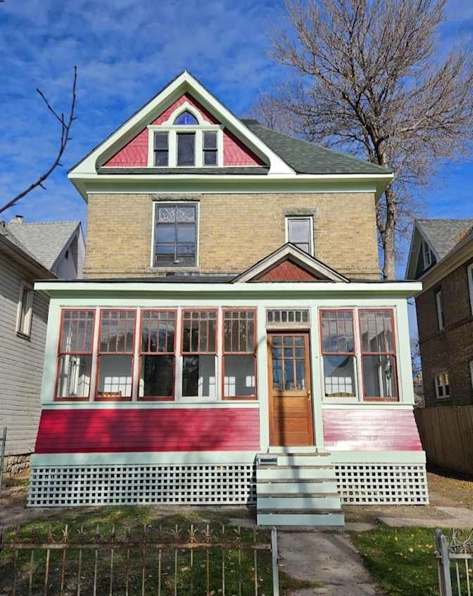 Burrows Avenue - Photo 1