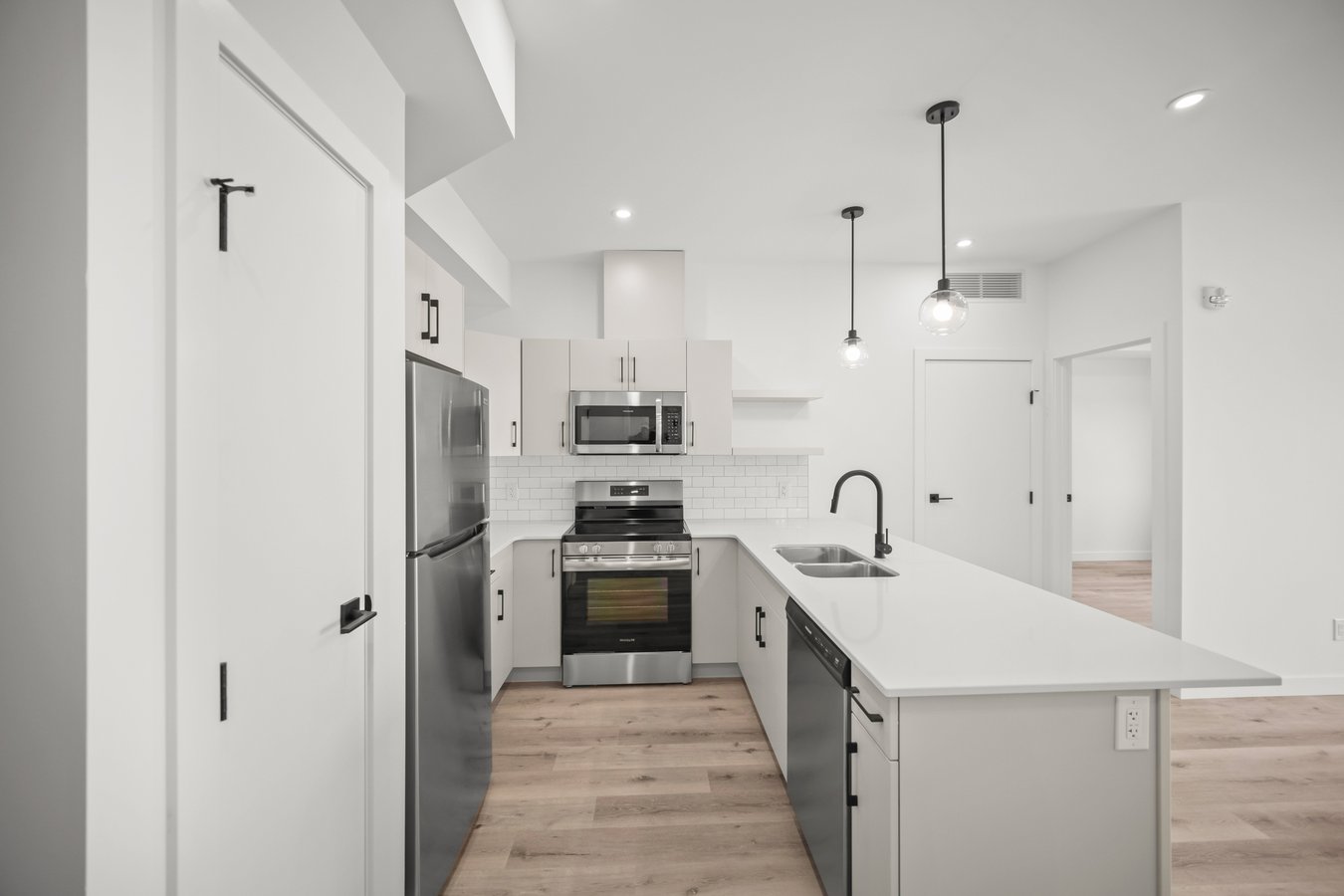1800 Leila Avenue - Photo 8