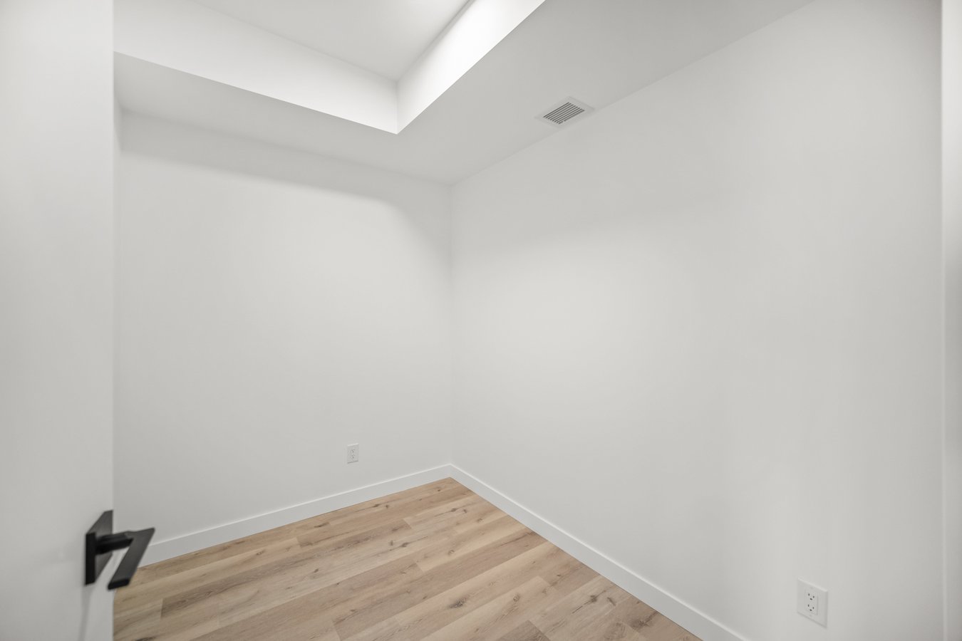 1800 Leila Avenue - Photo 18