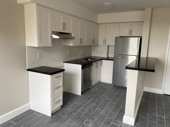 2558 Eglinton Avenue West - Photo 4