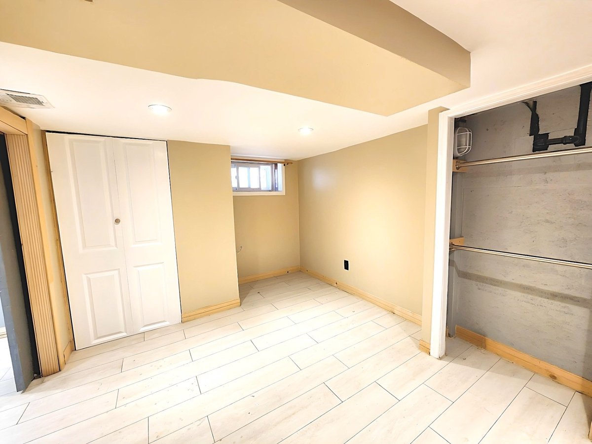 100 Blakley Avenue - Photo 5
