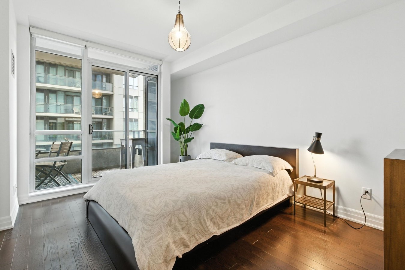 500 Saint Clair Avenue West - Photo 6