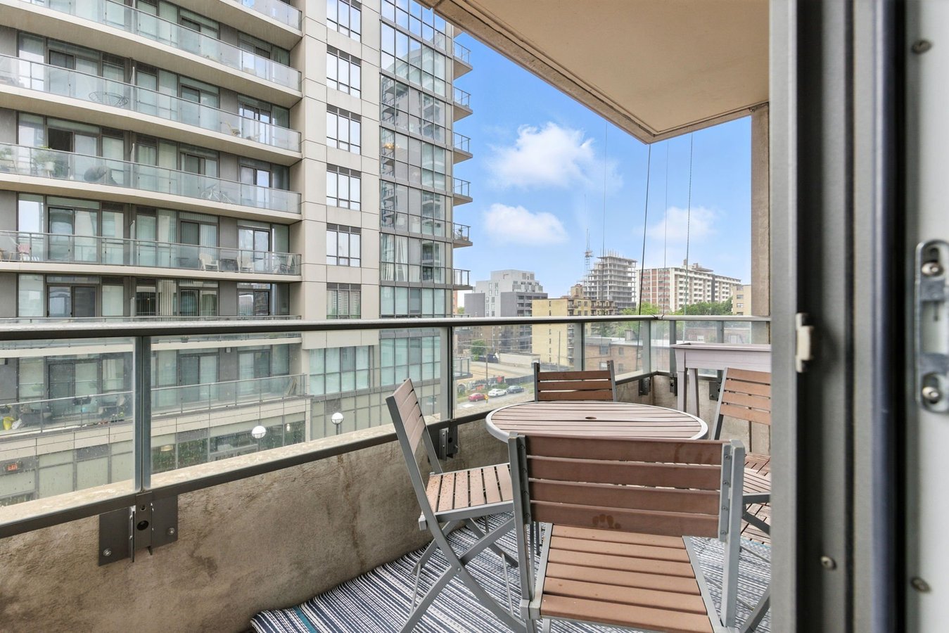 500 Saint Clair Avenue West - Photo 14