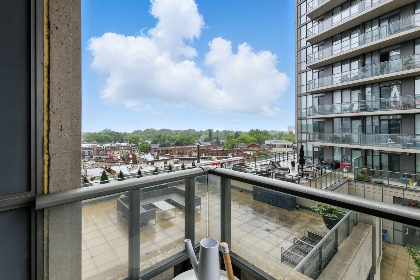 500 Saint Clair Avenue West - Photo 16