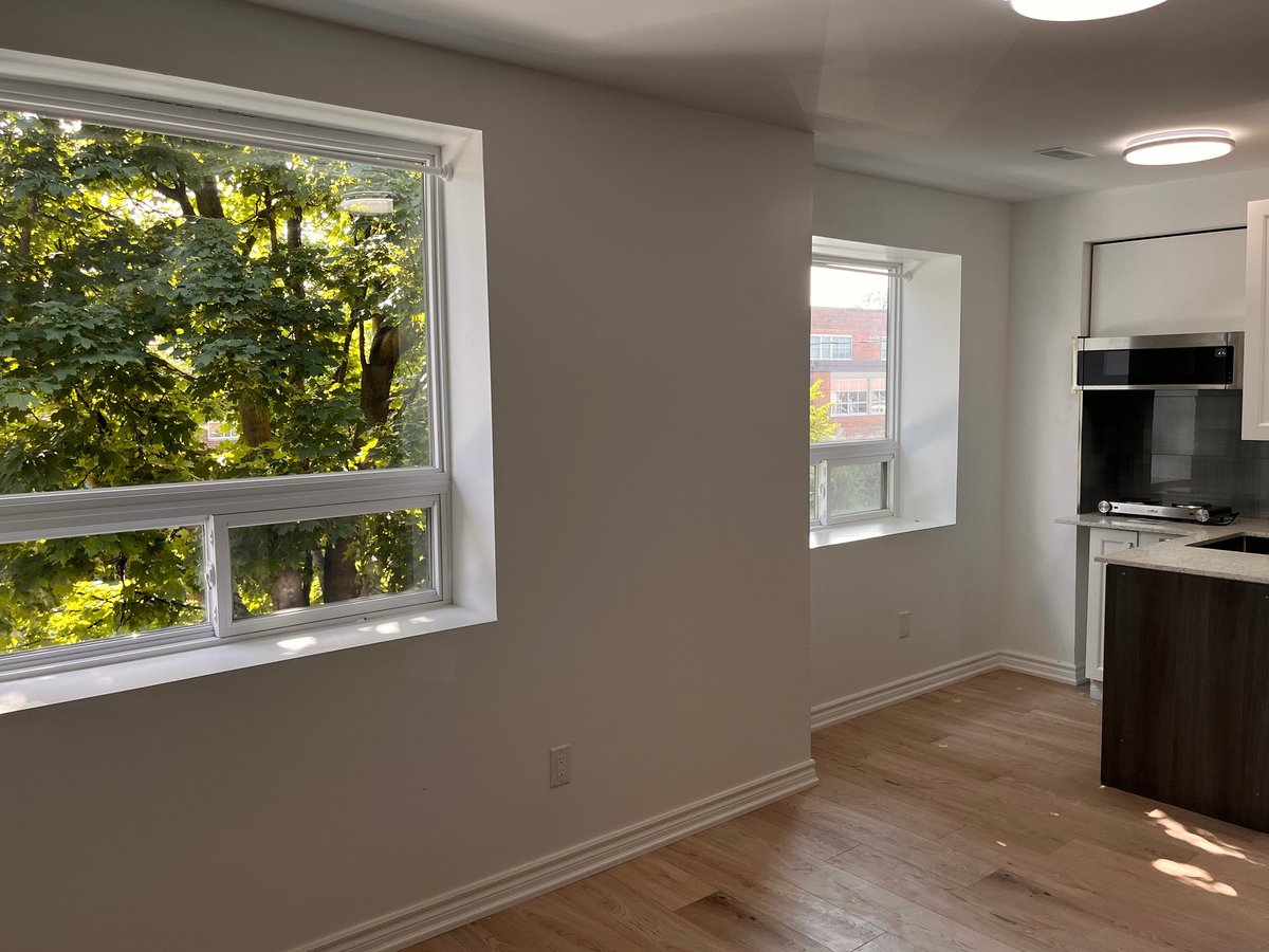 266 Glenholme Avenue - Photo 2