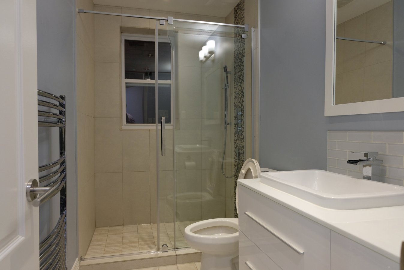 242 Jane Street - Photo 10