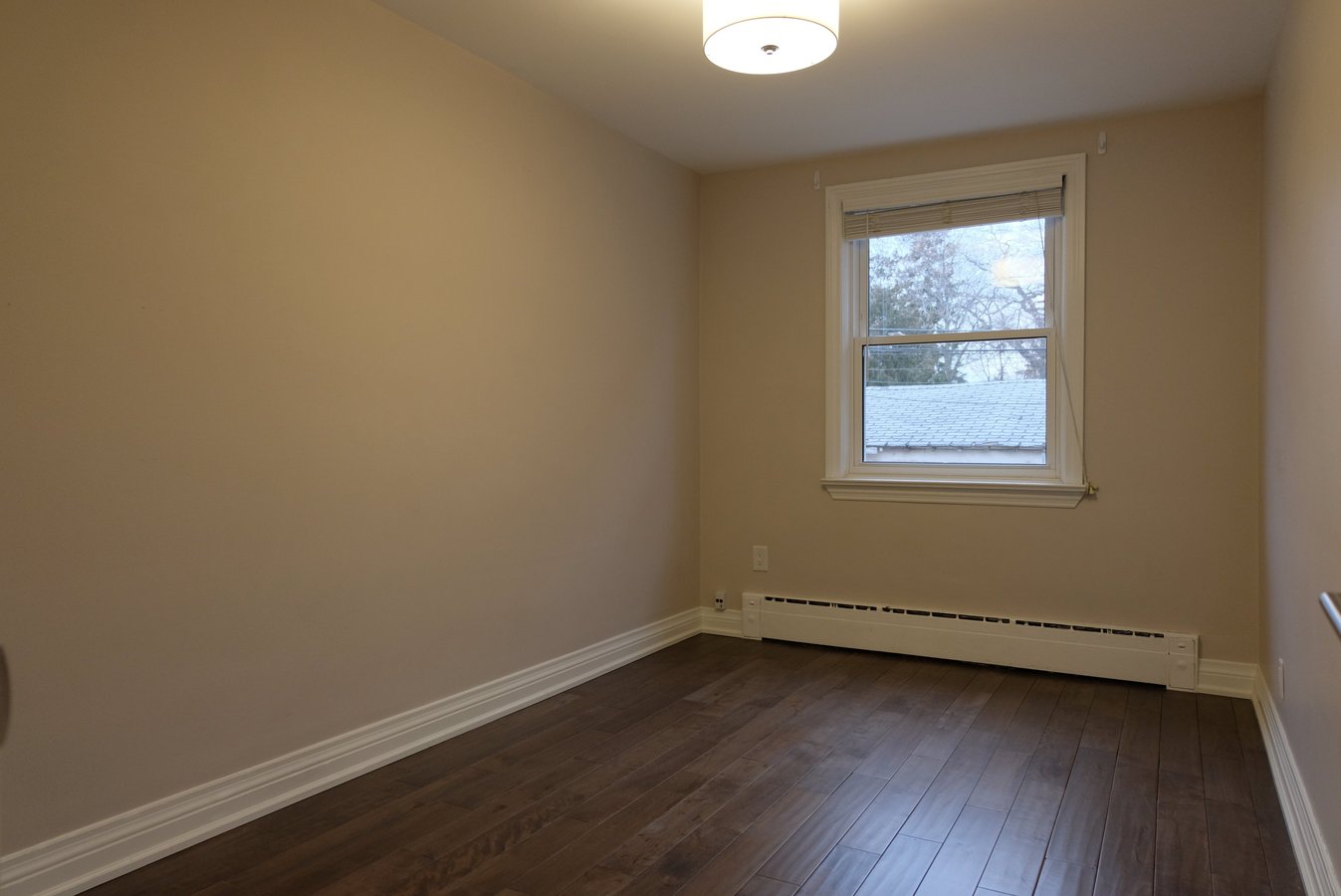242 Jane Street - Photo 13