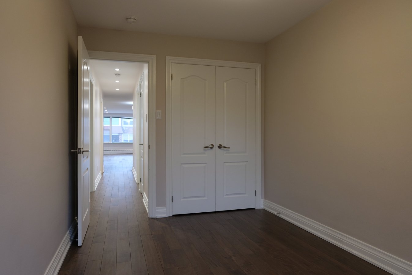 242 Jane Street - Photo 14