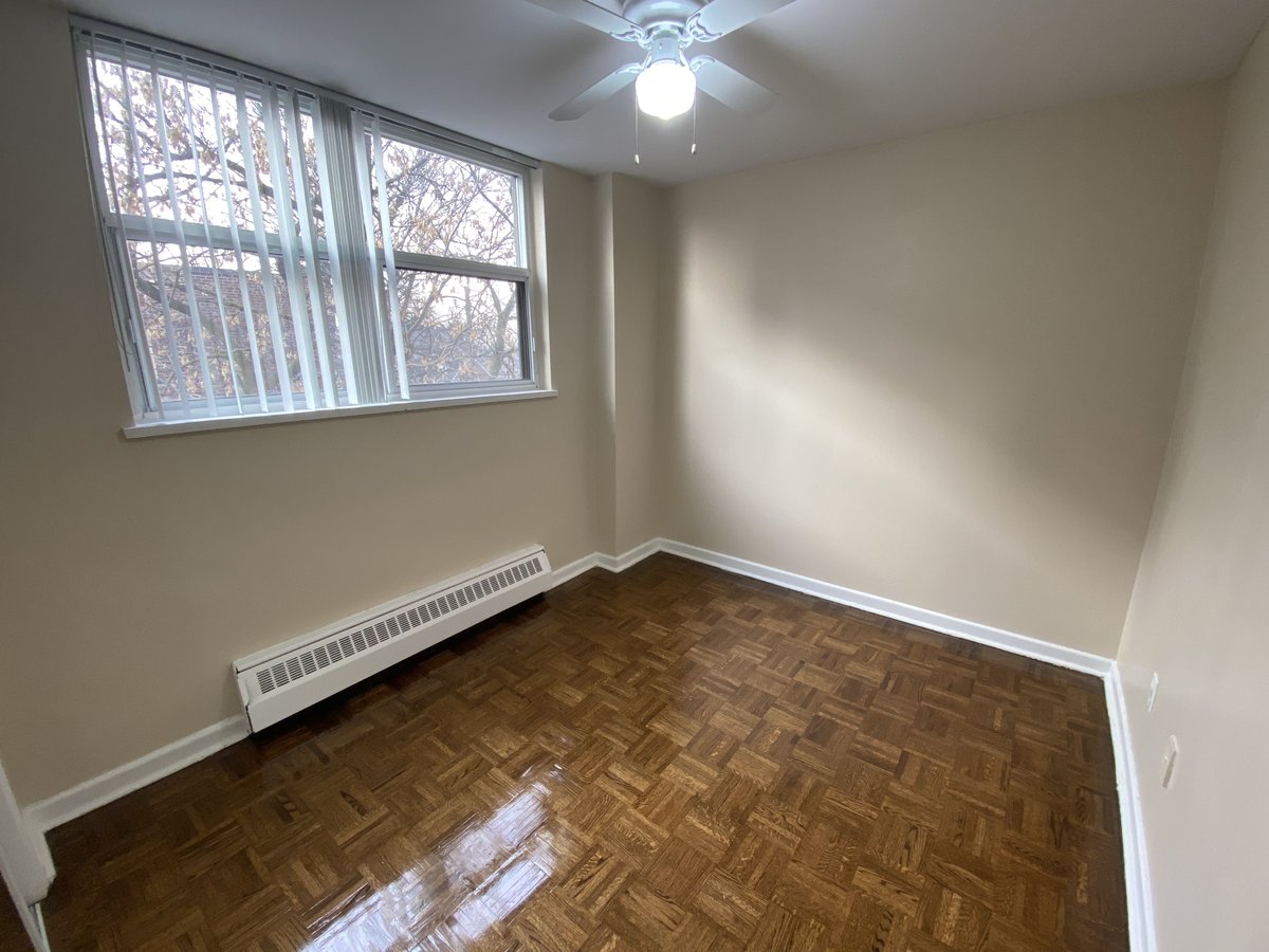 39 Raglan Avenue - Photo 5
