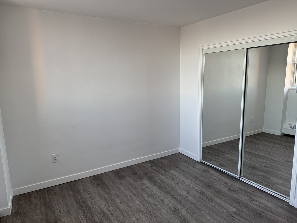 100 Raglan Avenue - Photo 14