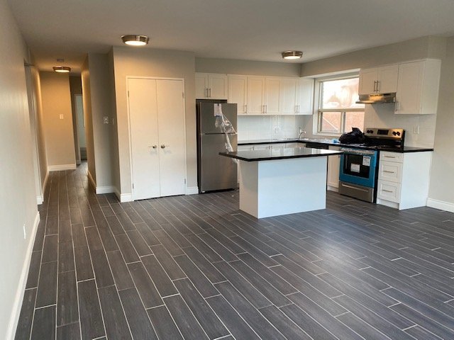 2558 Eglinton Avenue West - Photo 2
