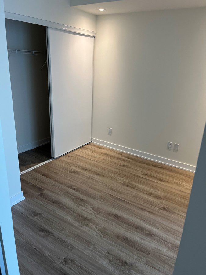 840 Saint Clair Avenue West - Photo 8