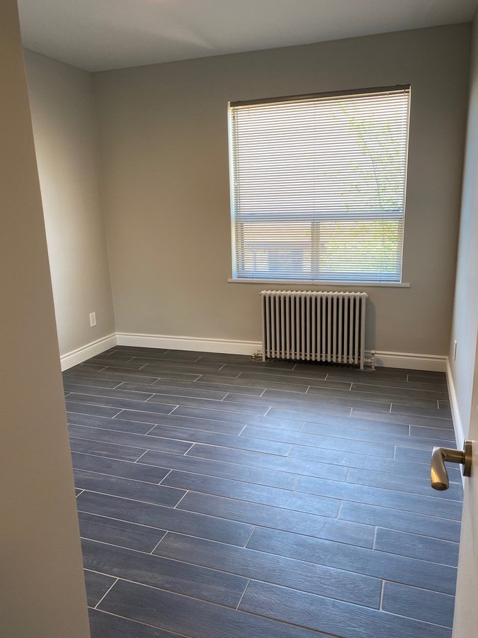 2558 Eglinton Avenue West - Photo 9