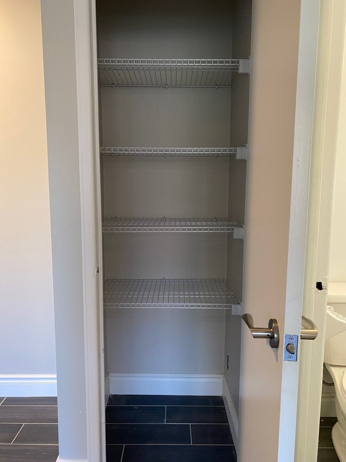 2558 Eglinton Avenue West - Photo 13