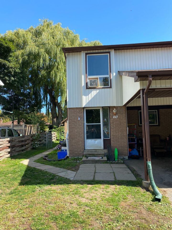 Rentals.ca ) 19 Mowat Crescent, Barrie ON for Rent