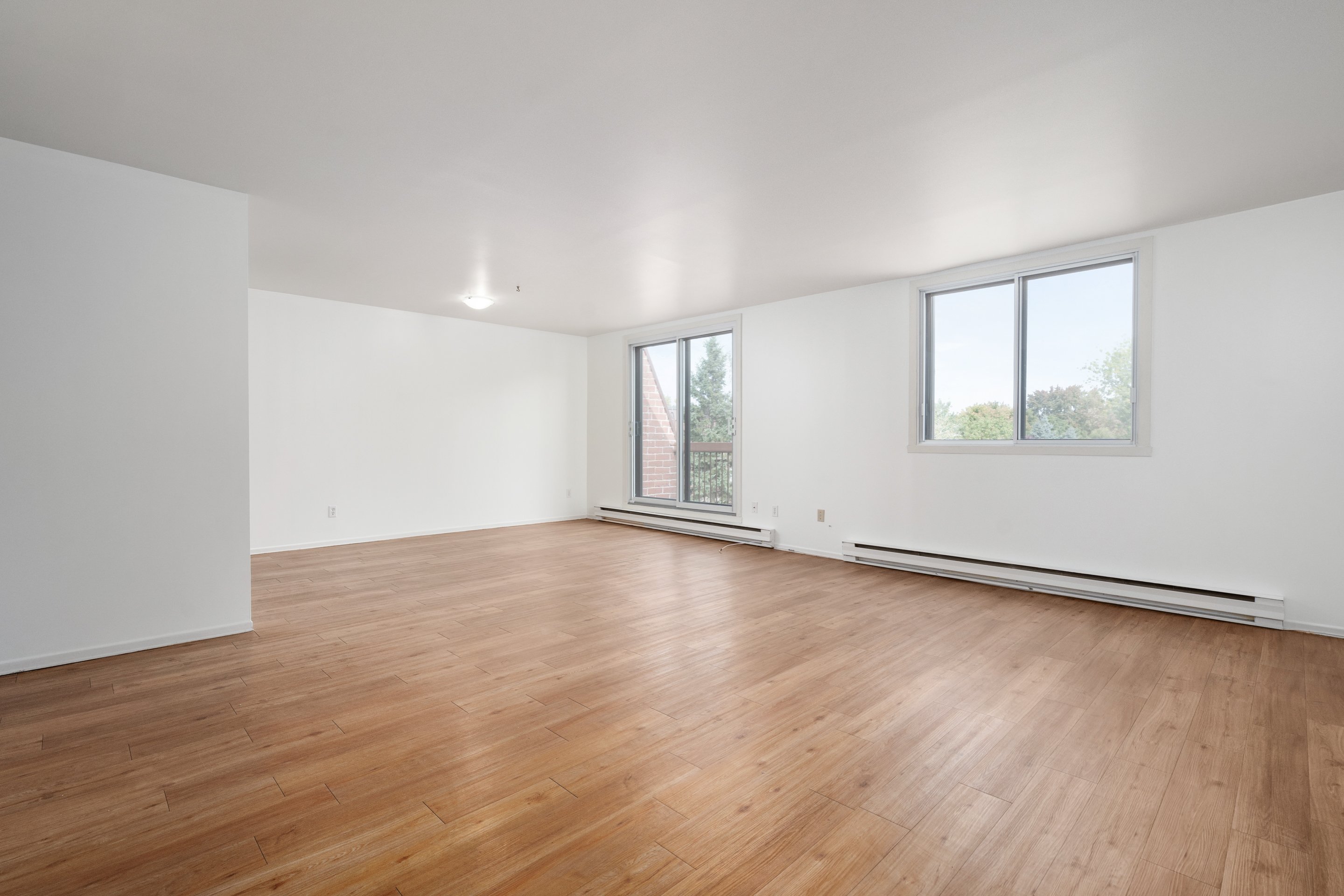 Rentals.ca 30 Boulevard de Montarville, Boucherville QC for Rent