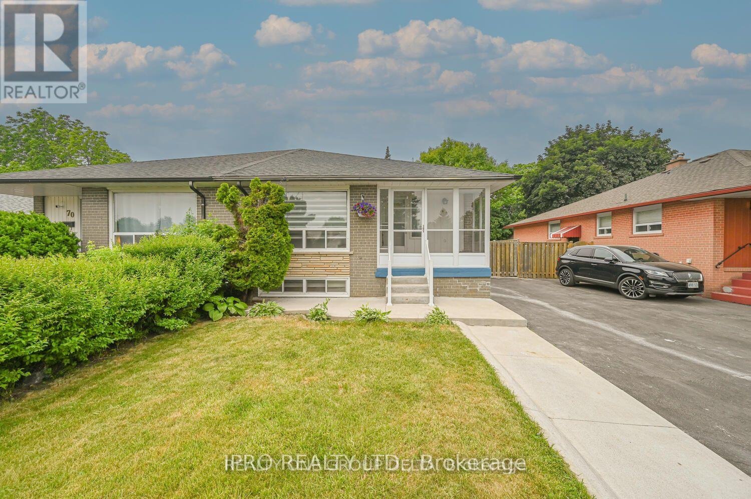 Rentals.ca 68 Avondale Boulevard, Brampton ON for Rent