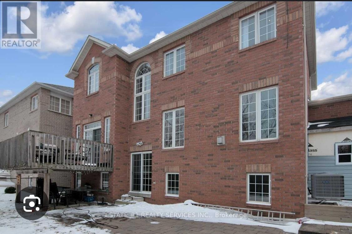 32 RIVER ROCK COURT 32 River Rock Court Brampton ON 32 RIVER ROCK COURT 32 River Rock Court Brampton ON