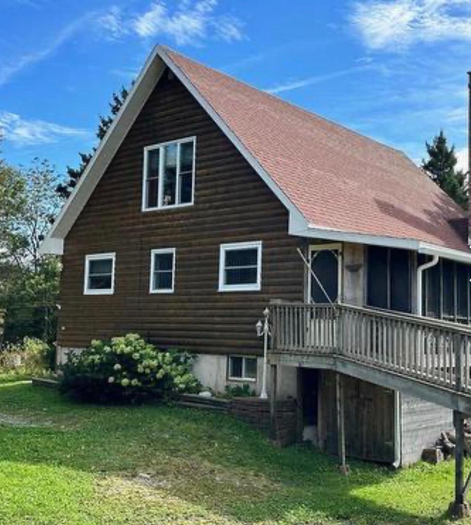 Rentals.ca 658 Brooklyn Shore Road, Brooklyn NS for Rent