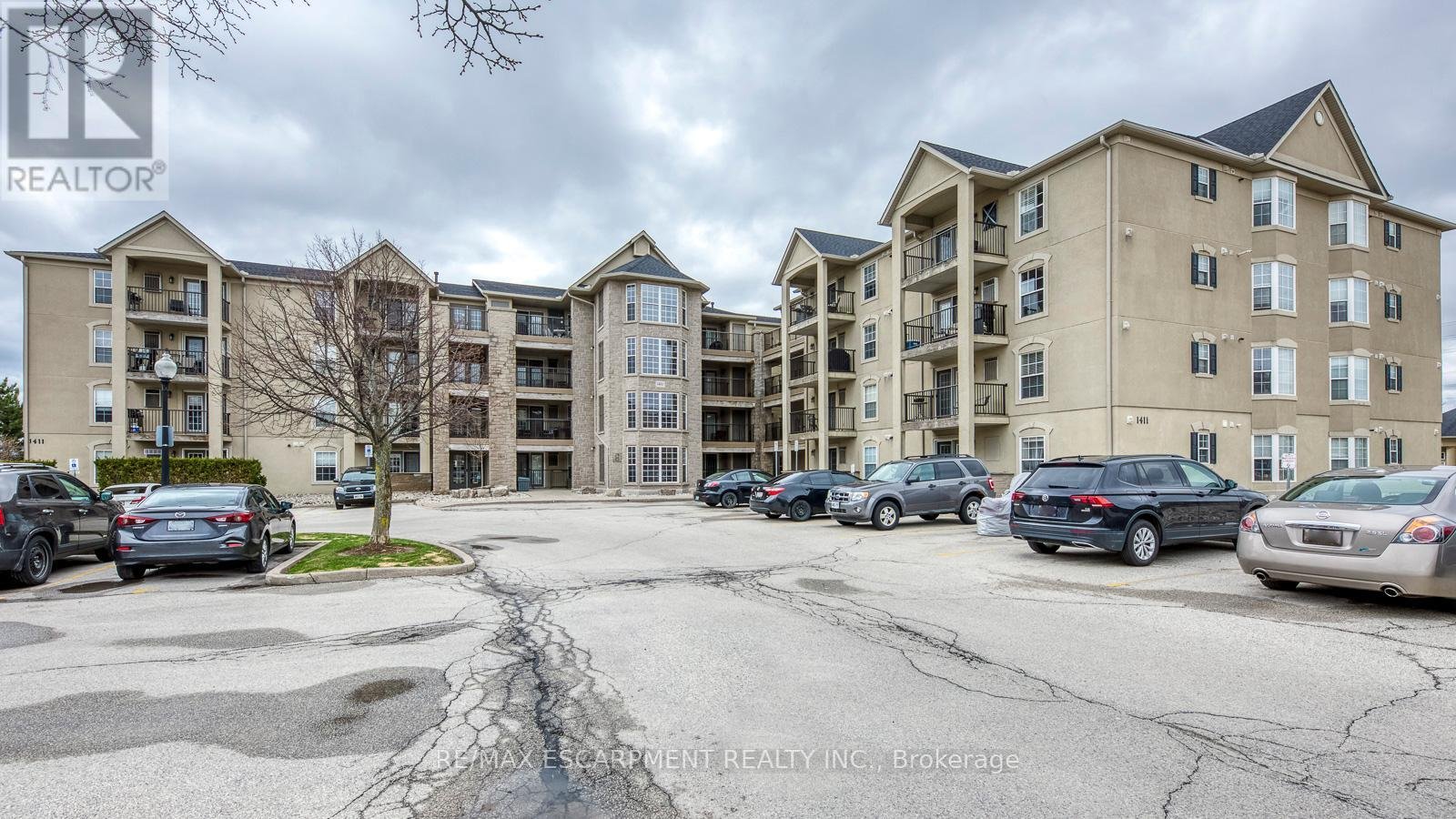 Rentals.ca 1411 Walkers Line, Burlington ON for Rent