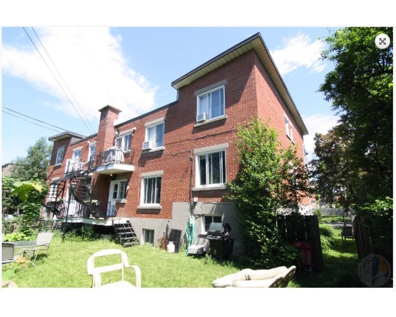Huge 1400sf SPLIT level Upper duplex 488 Wolseley, Côte SaintLuc, QC
