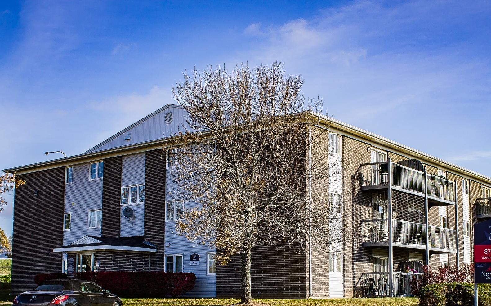 Rentals.ca 715 & 735 Laurier Street, Dieppe NB à louer