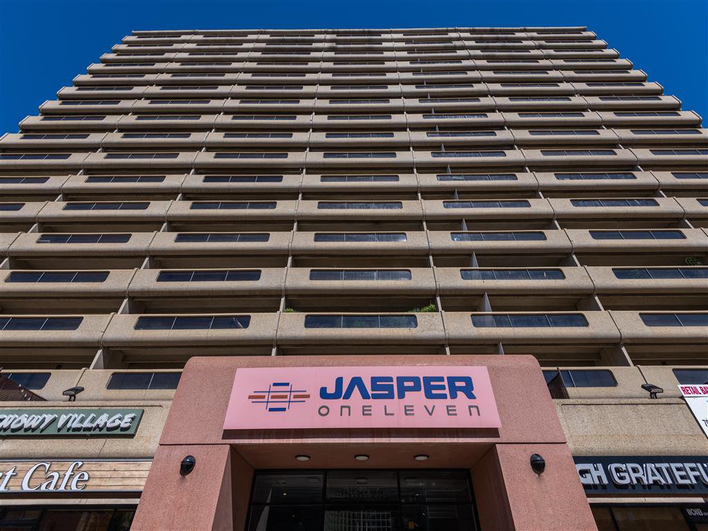 Rentals.ca ) 11020 Jasper Ave., Edmonton AB for Rent