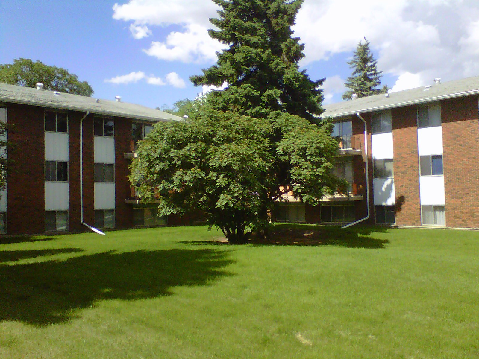 12403 Lansdowne Drive Northwest, Edmonton, AB Apartment for rent