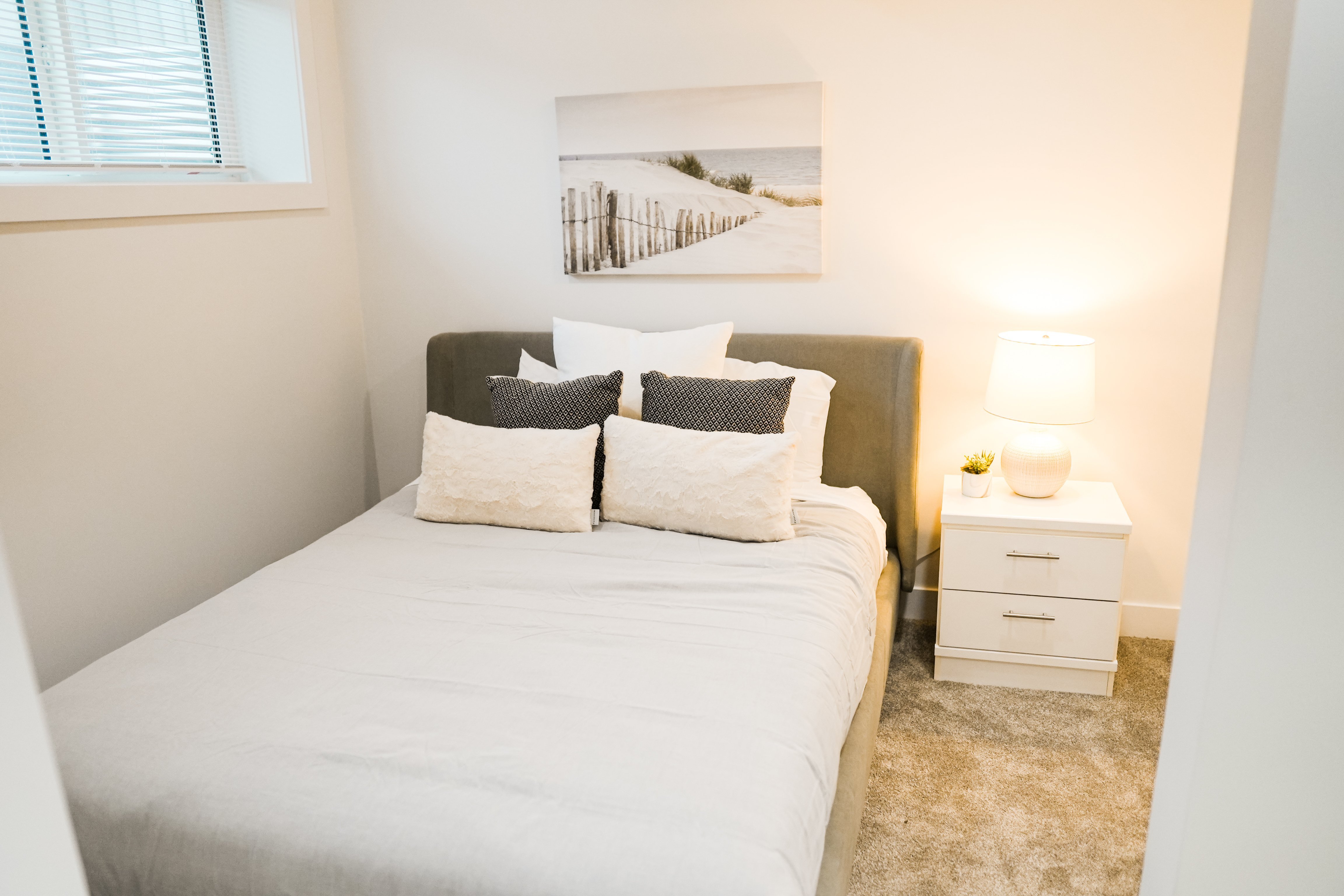 Rentals.ca ) 4145 Charles Link Southwest, Edmonton AB for Rent