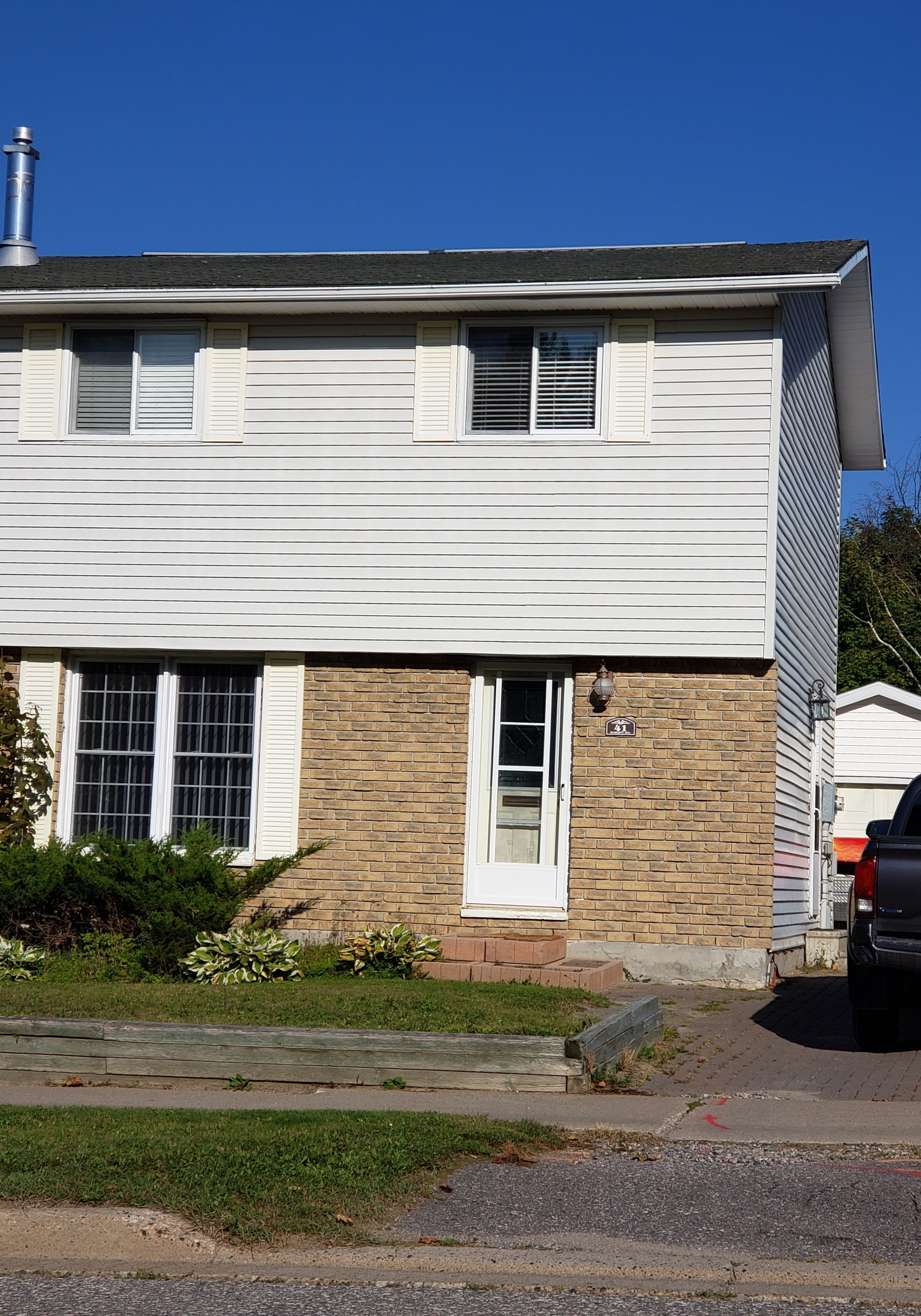 Rentals.ca ) 41 Hergott Avenue, Elliot Lake ON for Rent