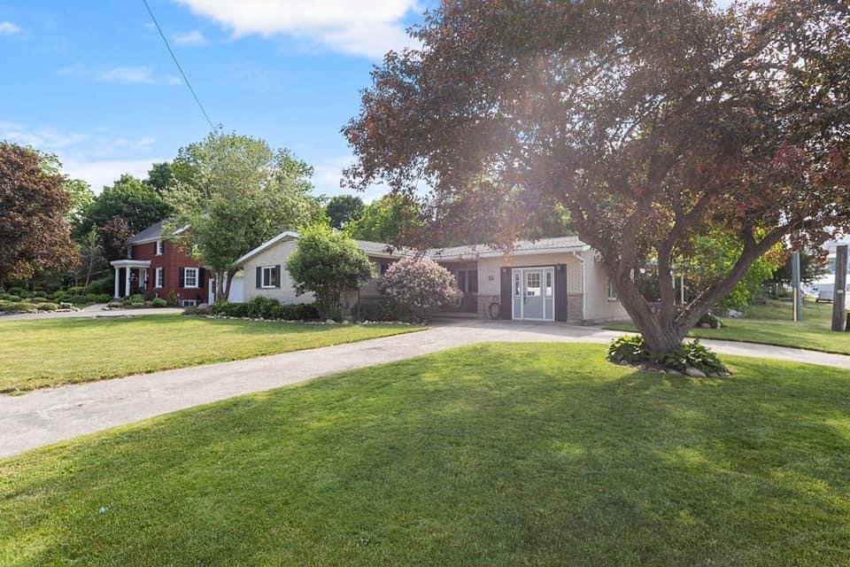 Rentals.ca 55 Arthur Street North, Elmira ON for Rent