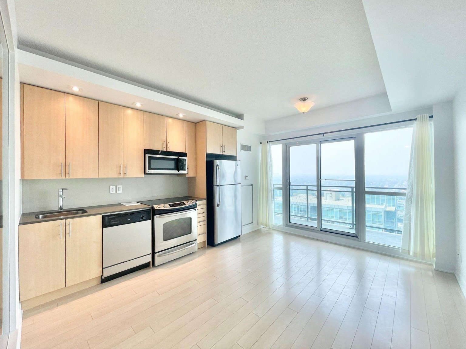 1629 165 Legion Rd N, Etobicoke Sold, W6121524 Condos.ca