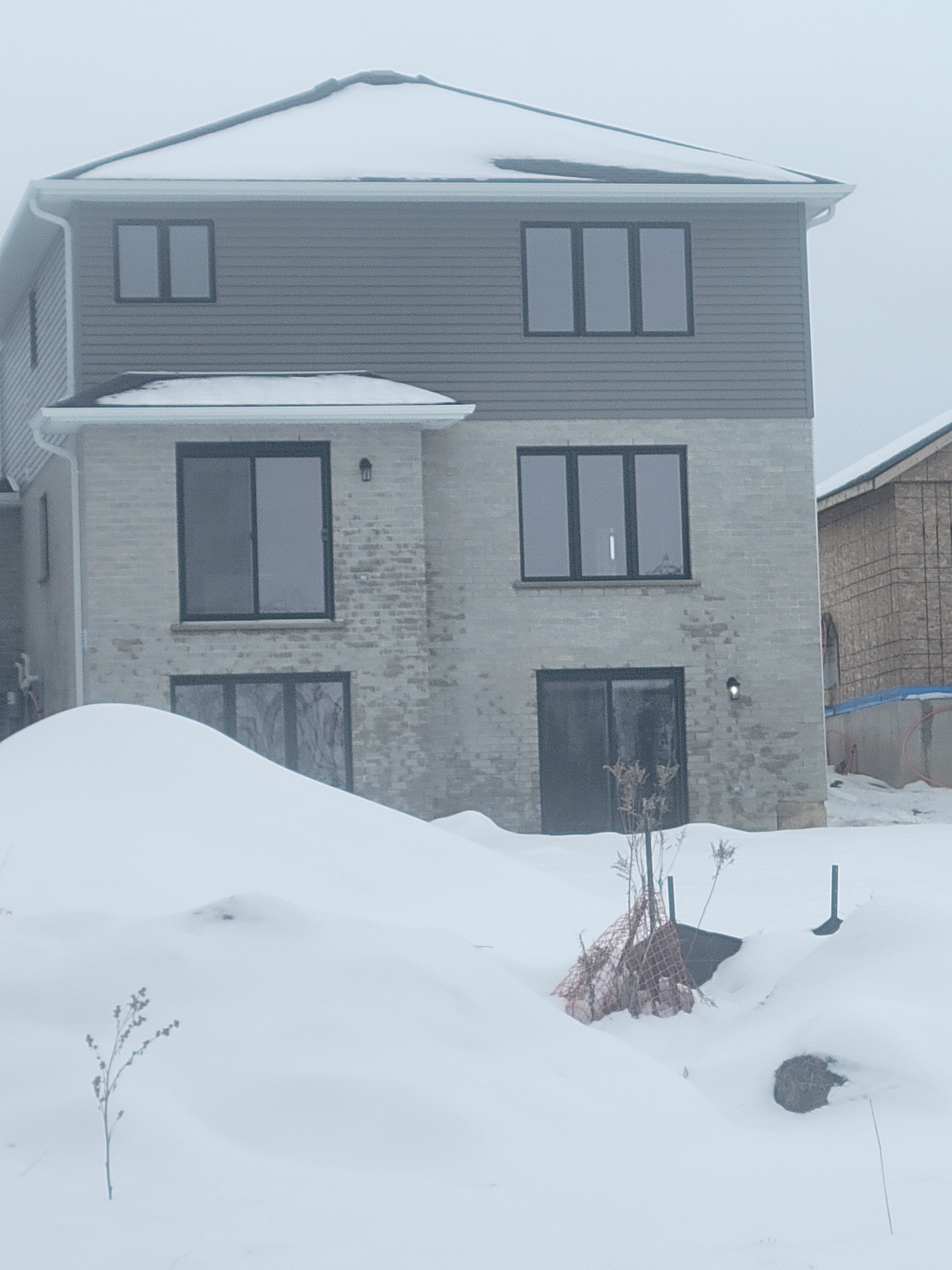 Rentals.ca ) Alexander Street East, Exeter ON for Rent