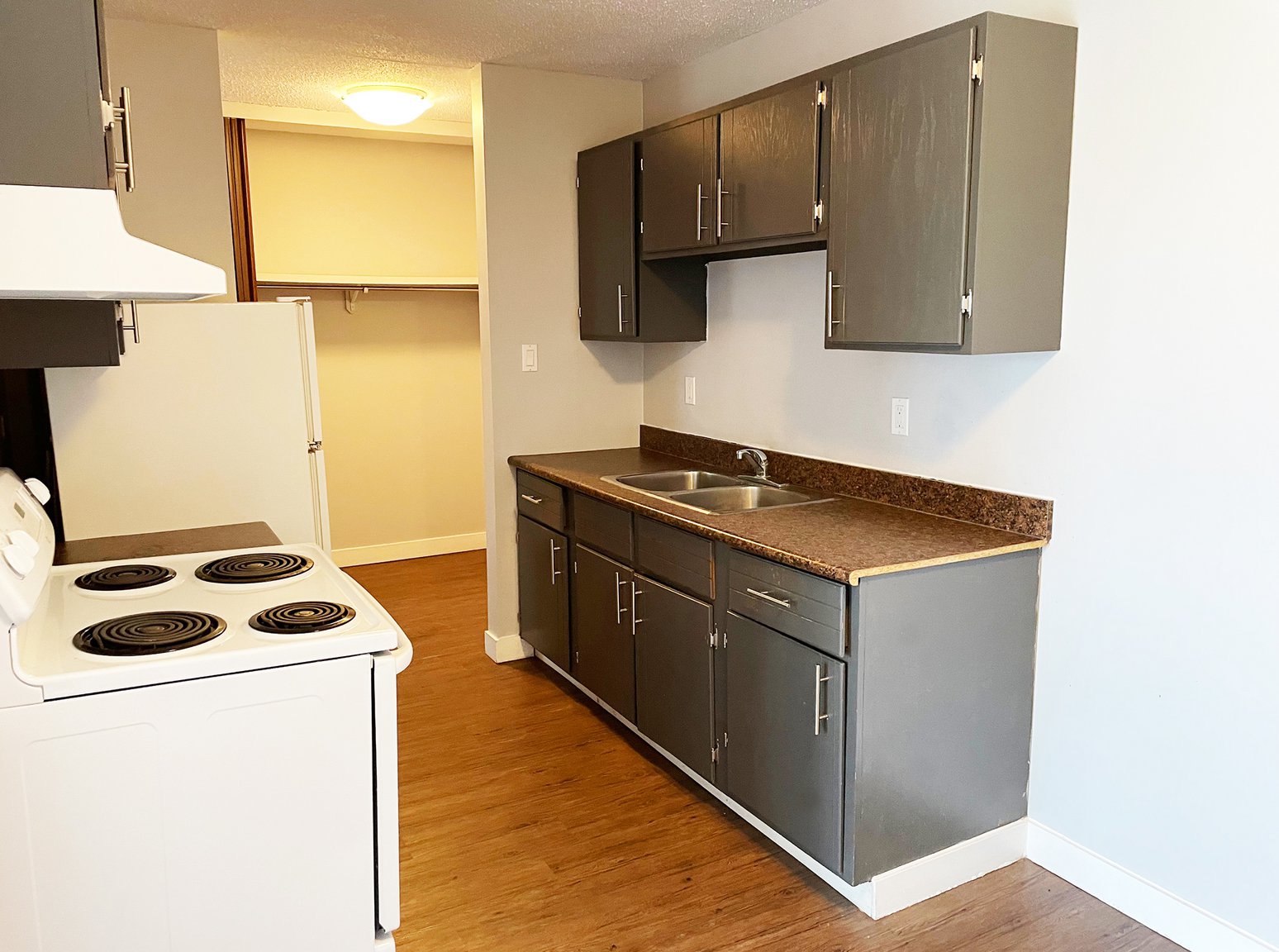 Rentals.ca :) 4 Nixon Street, Fort McMurray AB for Rent