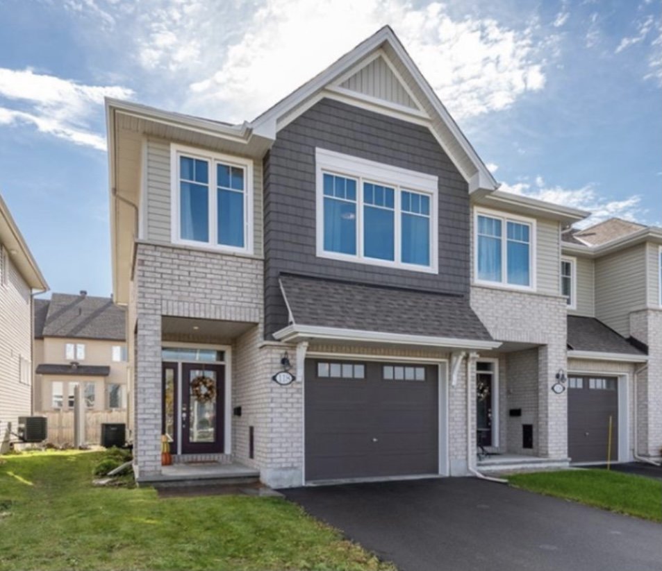 Rentals.ca ) Findlay Creek Drive, Gloucester ON for Rent