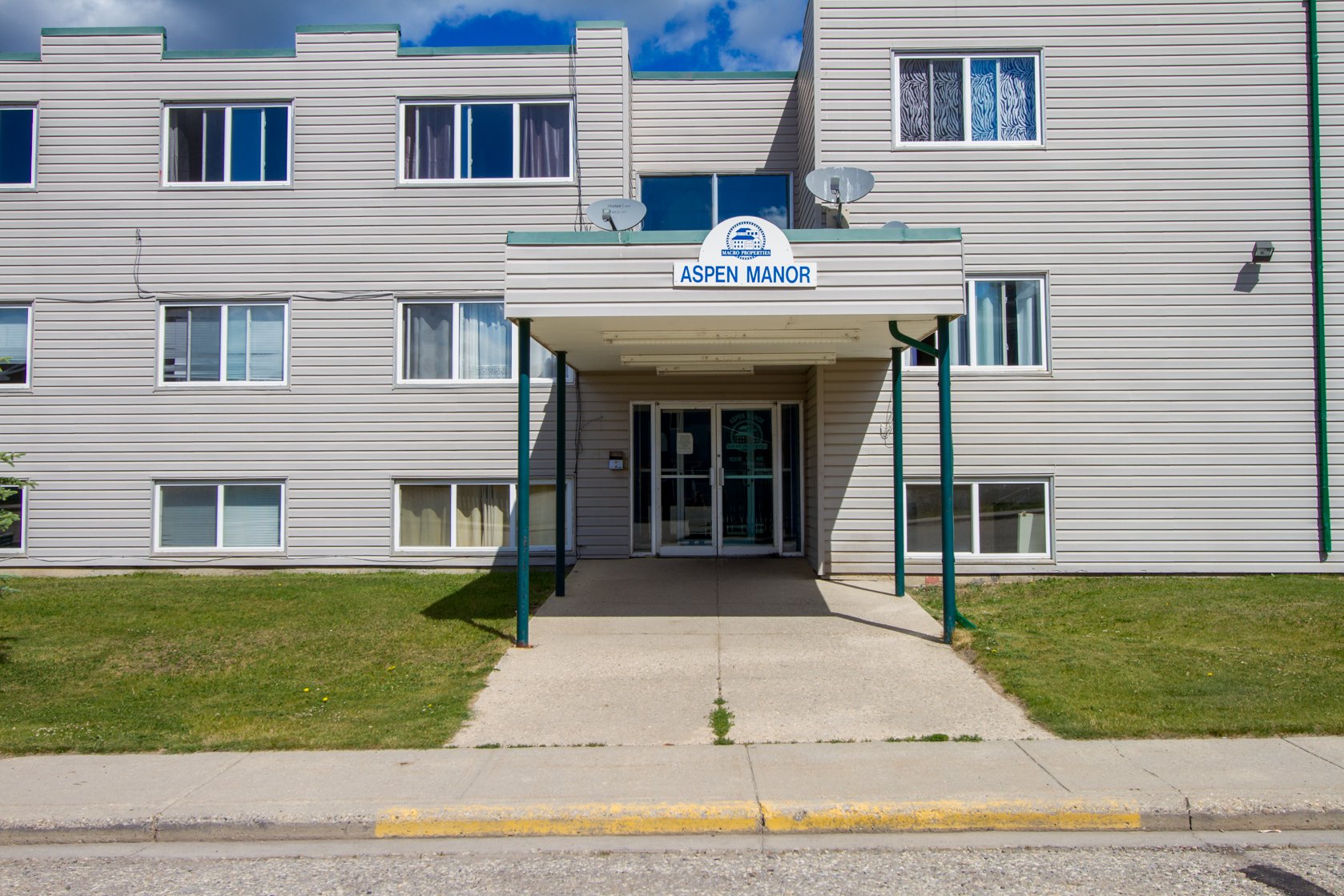Rentals.ca ) 10310 102 Avenue, Grande Cache AB for Rent