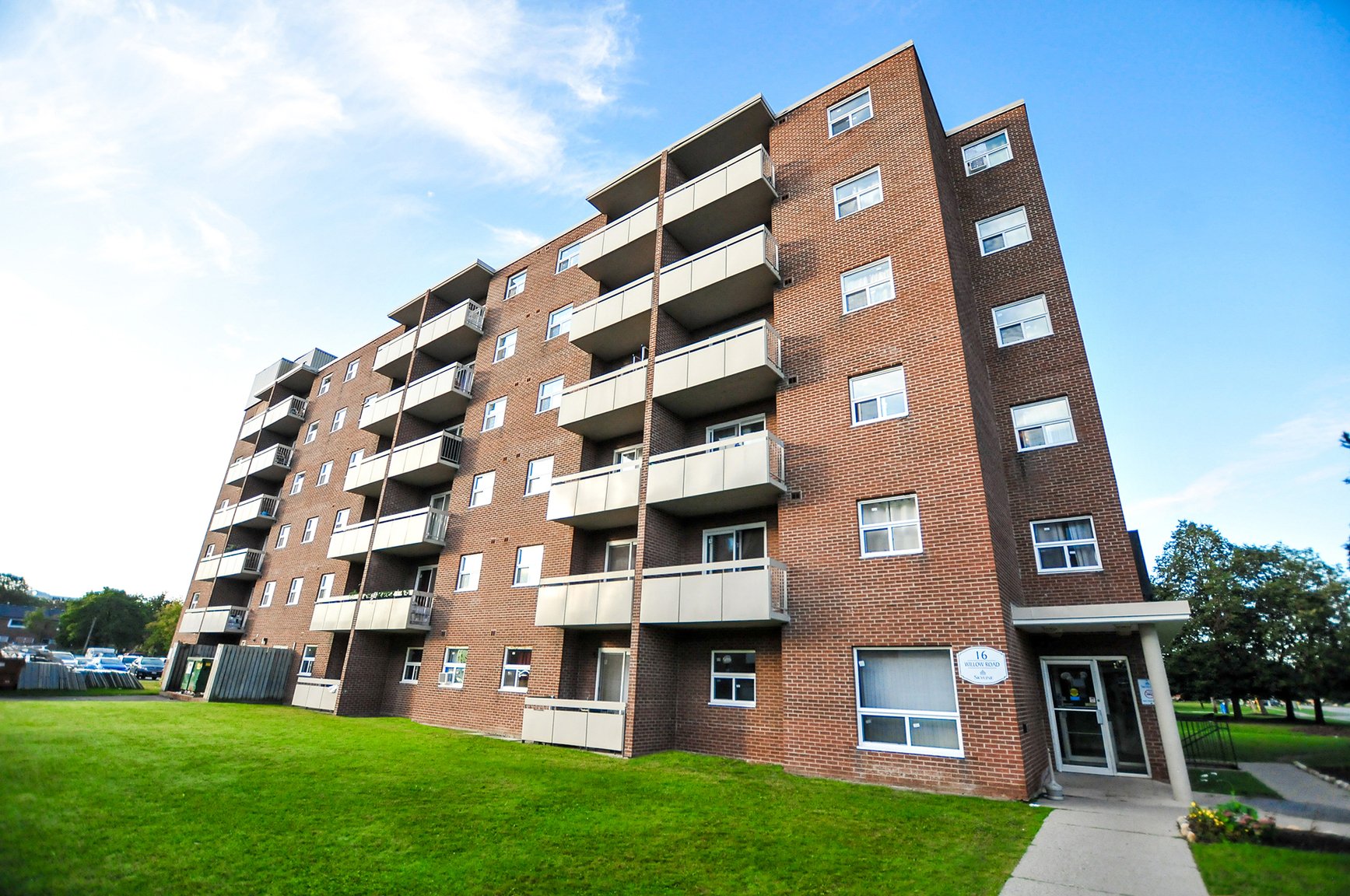 Rentals.ca 6 & 16 Willow Rd., Guelph ON for Rent