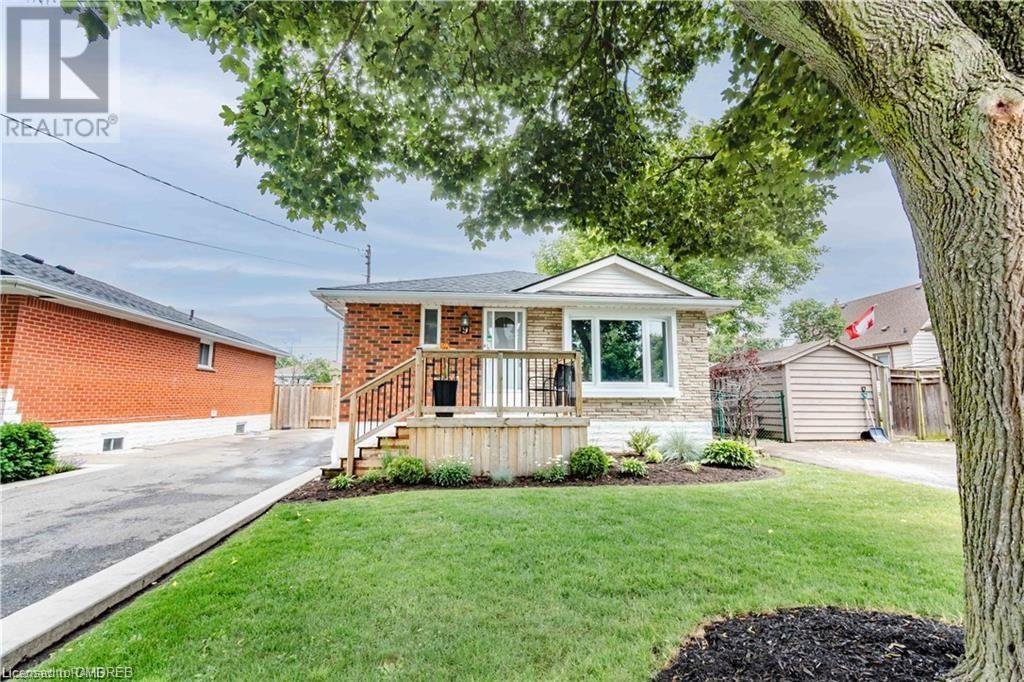 Rentals.ca 9 VICEROY Court, Hamilton ON for Rent