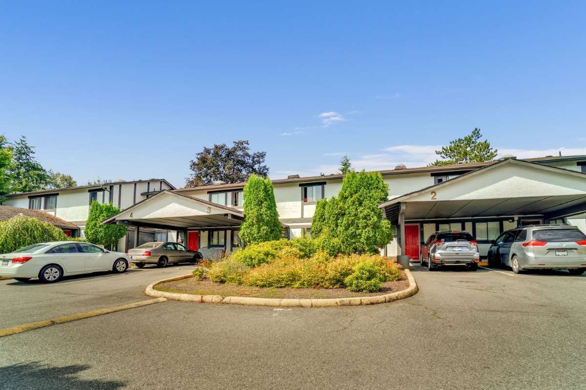Rentals.ca ) 5300 207 Street, Langley BC for Rent