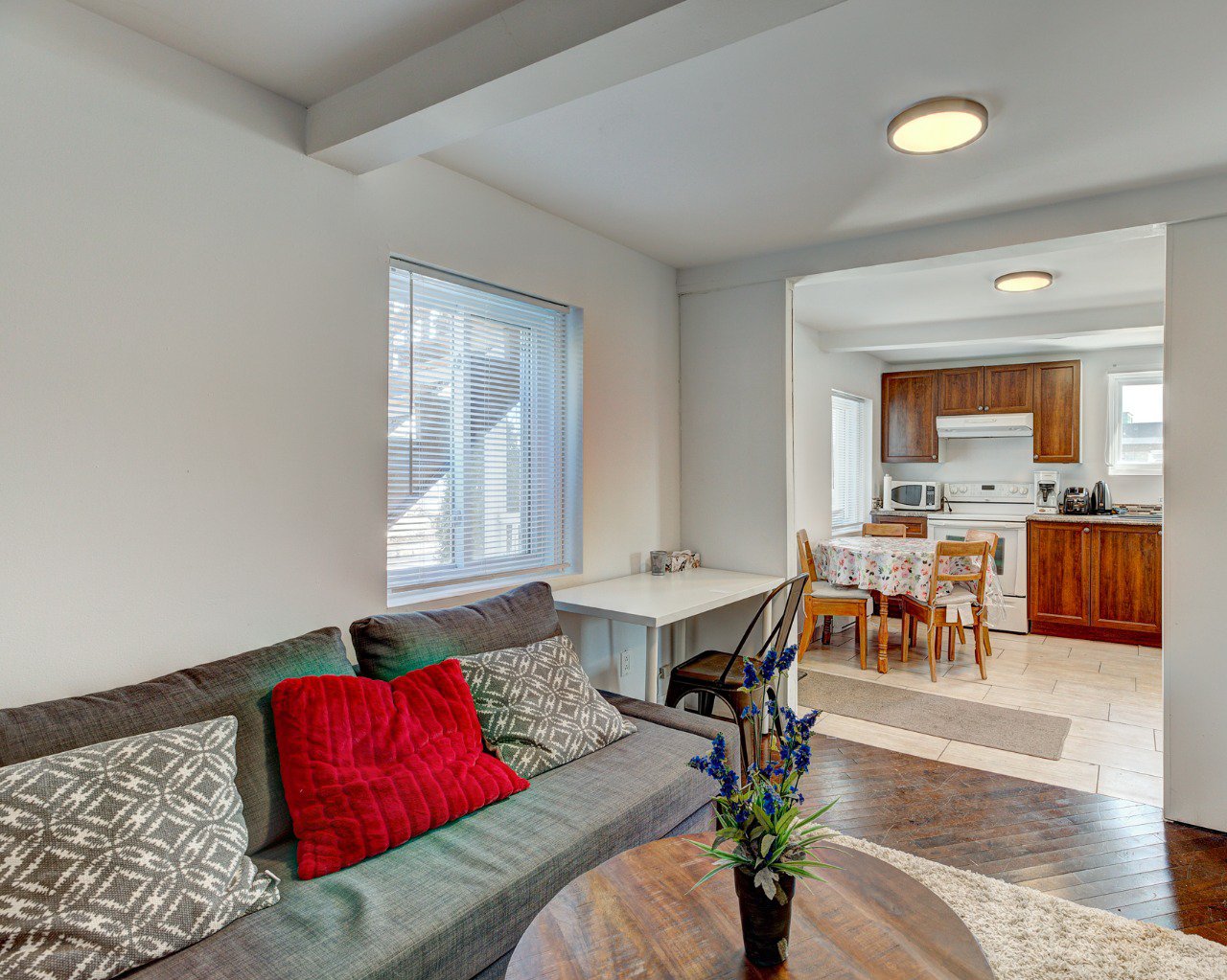 3 1/2 furnished for rent 88 rue chevalier, Laval, QC