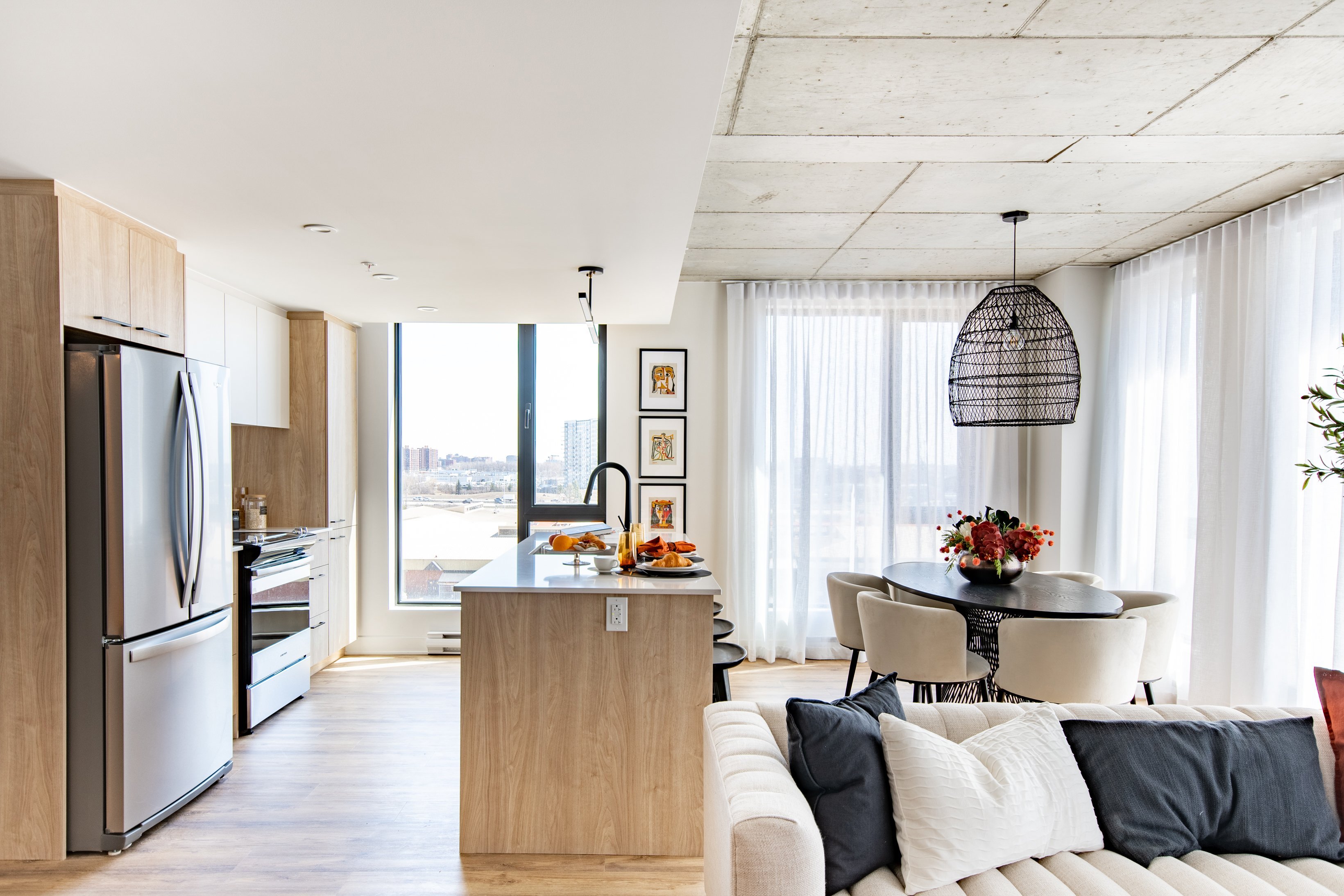 3440 Boulevard SaintElzéar Ouest, Laval, QC Apartment for rent