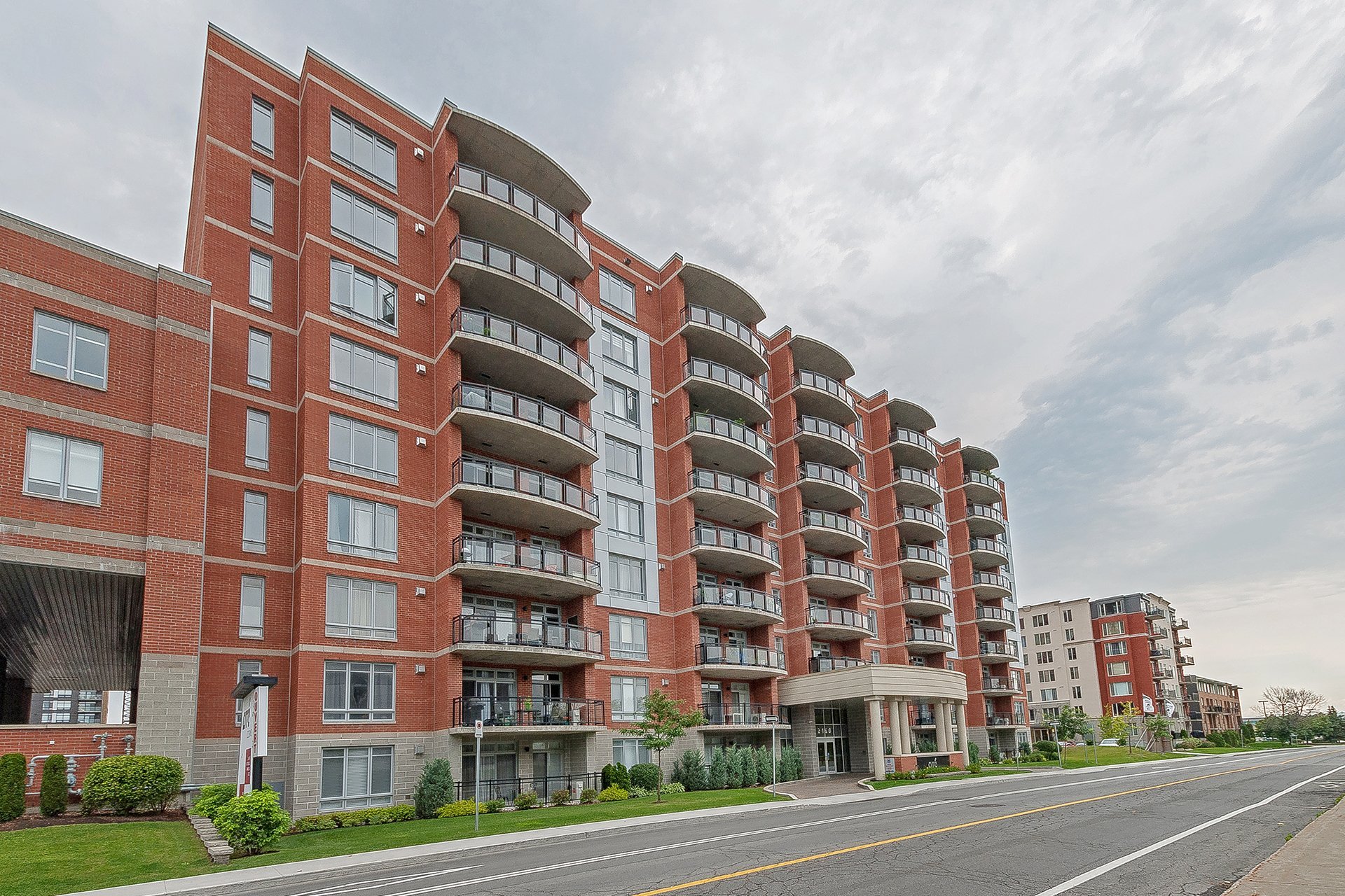 Rentals.ca ) 2160 Avenue TerryFox, Laval QC for Rent