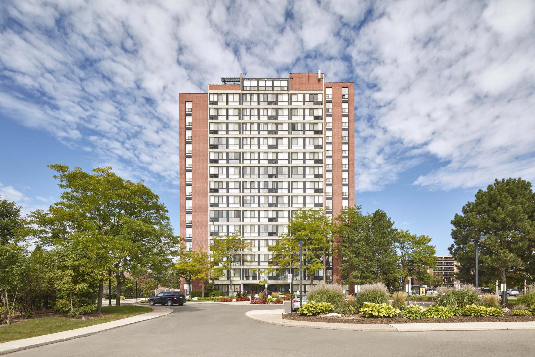 Rentals.ca ) 6550 Glen Erin Drive, Mississauga ON for Rent