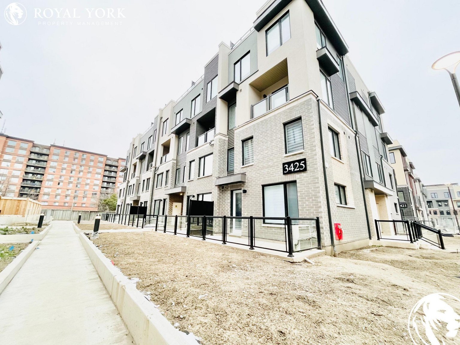 Rentals.ca 3425 Ridgeway Drive, Mississauga ON for Rent