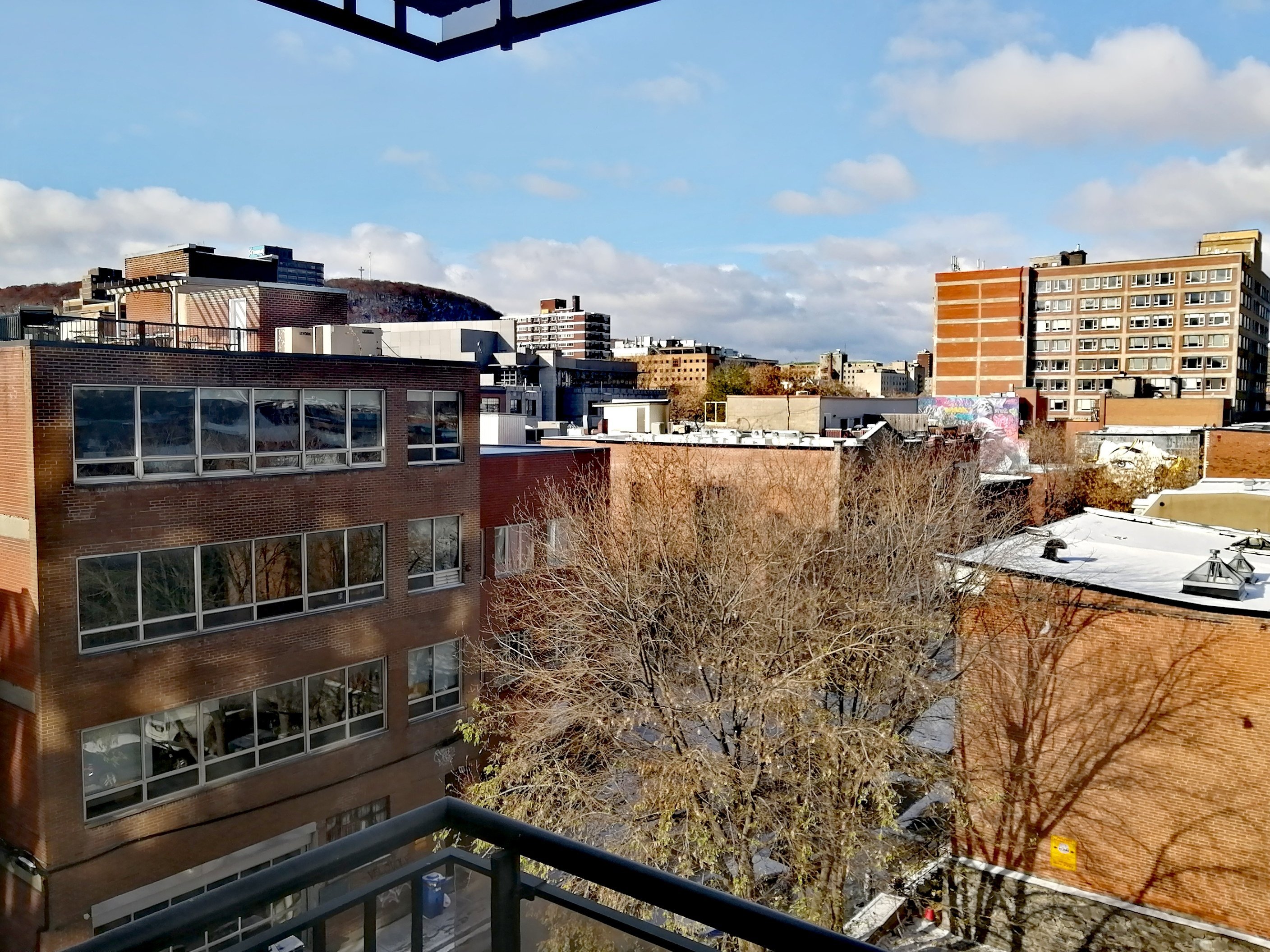 Rentals.ca ) 65 Rue Sherbrooke Est, Montréal QC for Rent