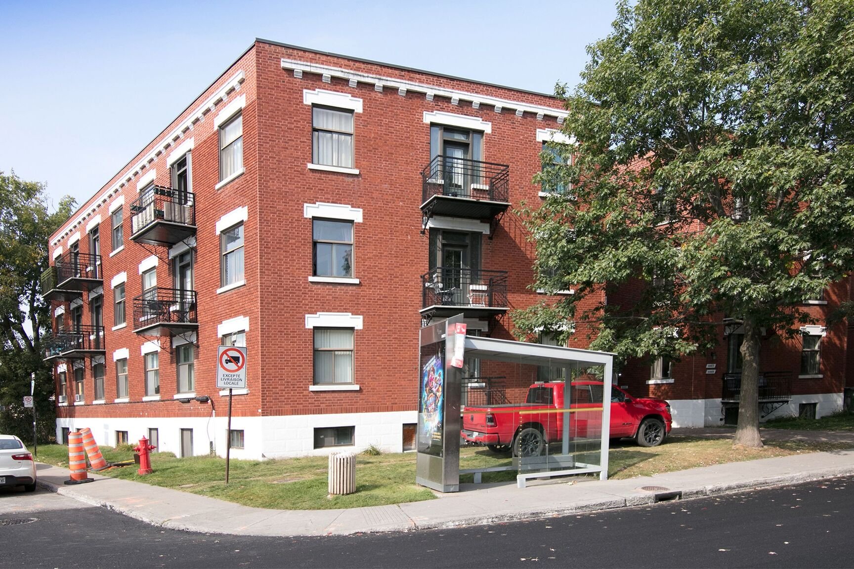 Rentals.ca ) 68856891 Sherbrooke west, Montréal QC for Rent