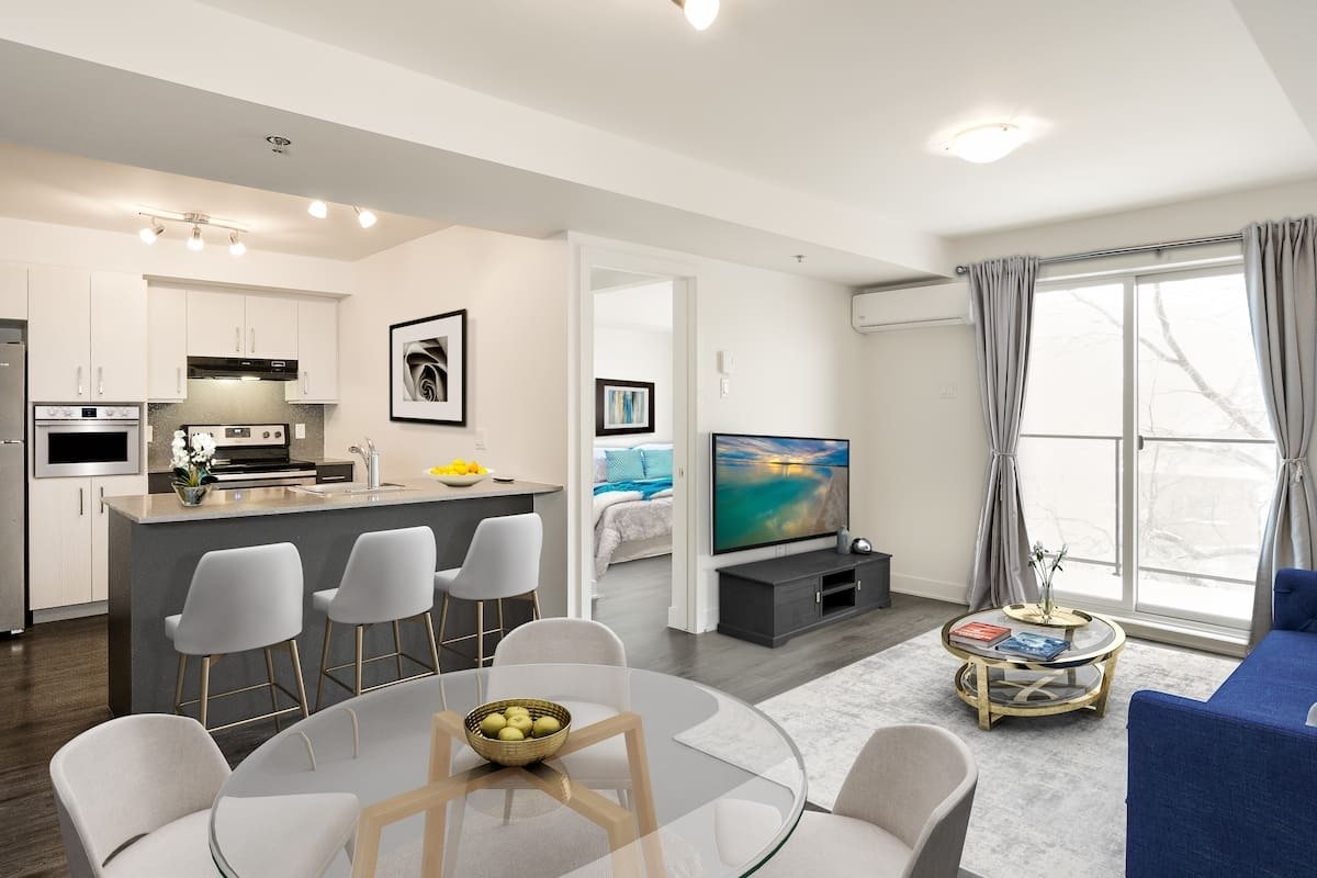 Rentals.ca ) 6500 Decarie Blvd, Montréal QC for Rent