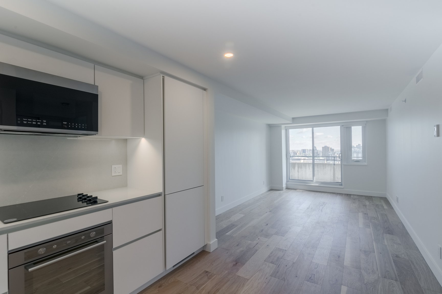 Rentals.ca ) 3460 Peel Street, Montréal QC for Rent