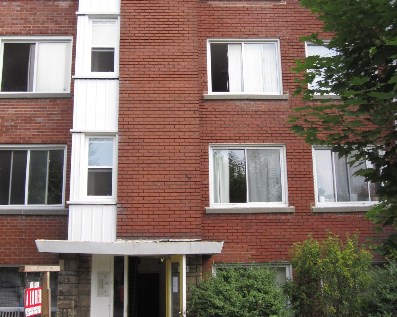 Rentals.ca ) 5141 rue Saint Hubert, Montréal QC à louer