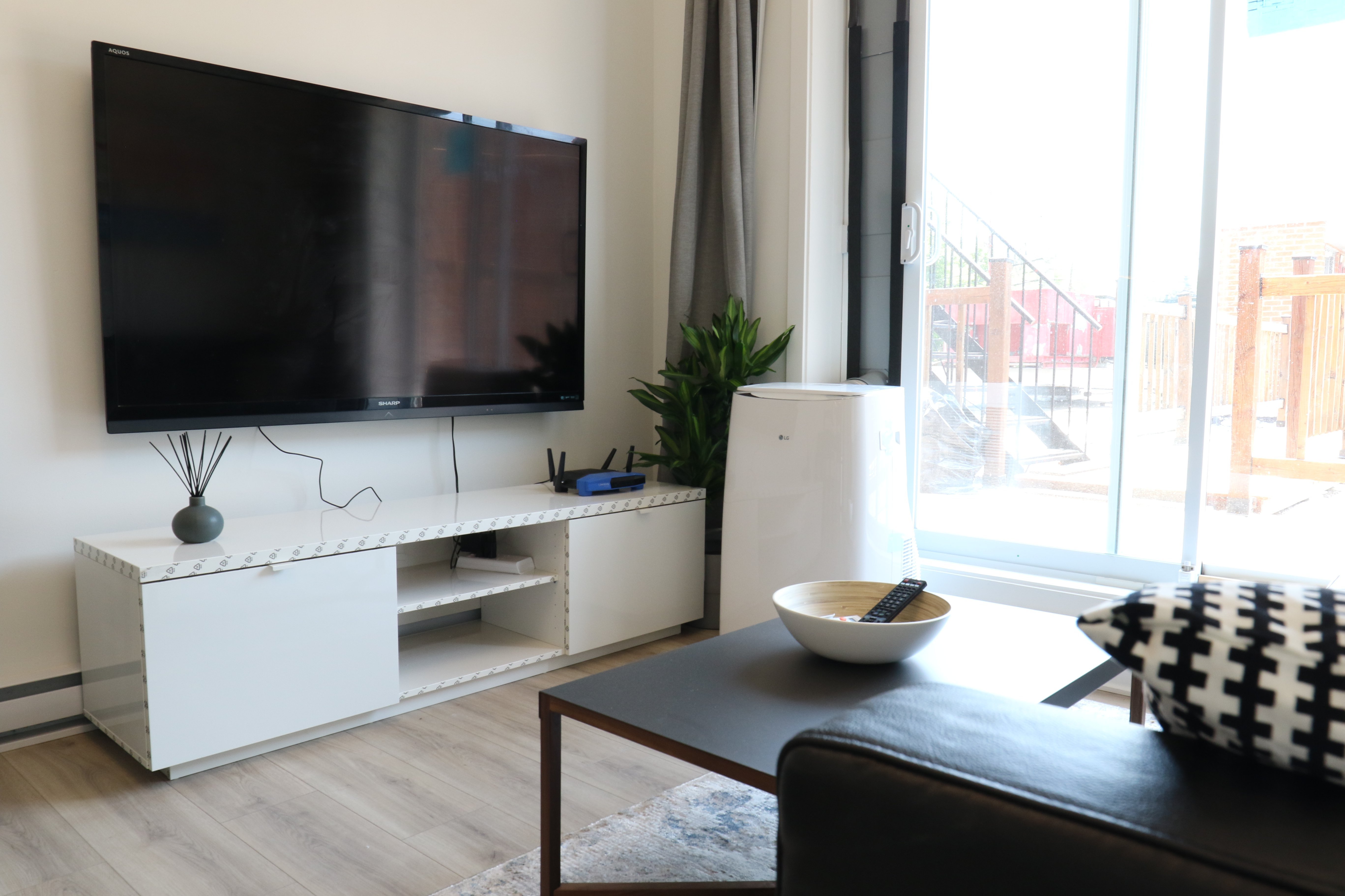 Rentals.ca ) 6644 Rue SaintHubert, Montréal QC for Rent